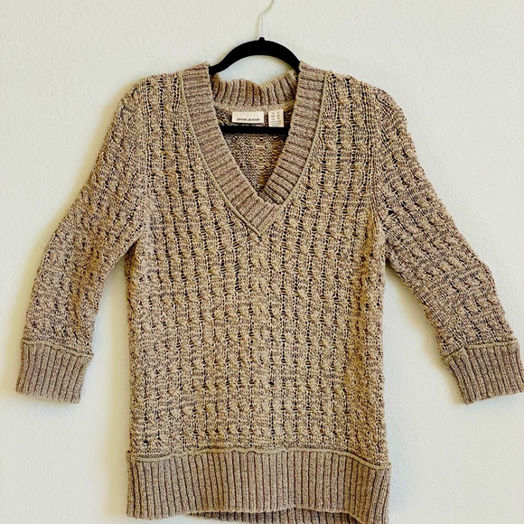 DKNY JEANS Woman’s Knitted V-Neck Sweater with 3/4 Sleeves. Size XL. - Picture 2 of 13